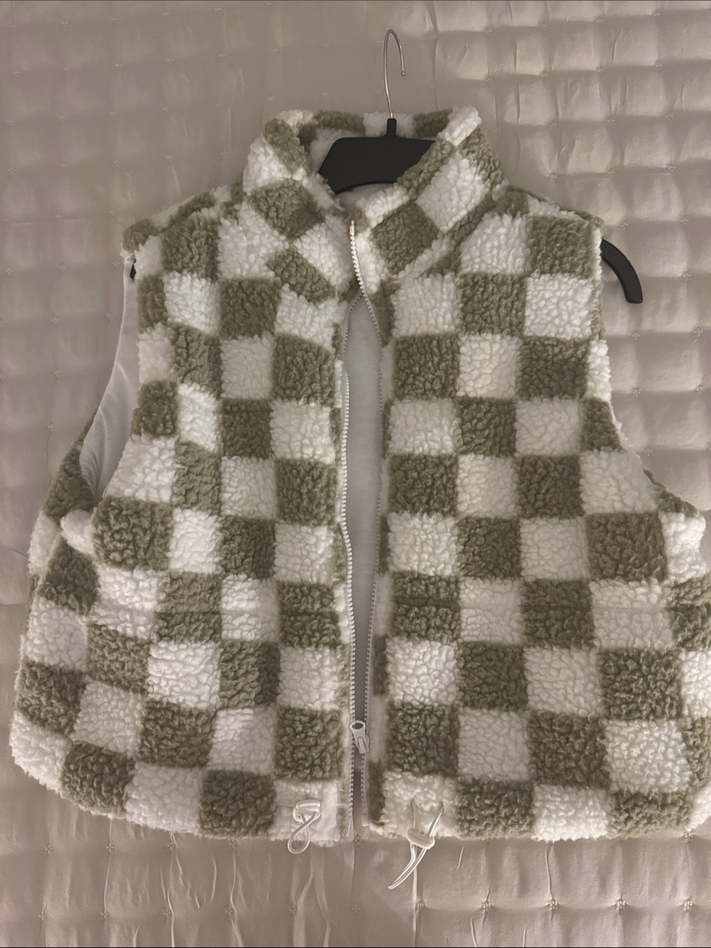 Wild Rose Sherpa Checkered Vest - Olive & White